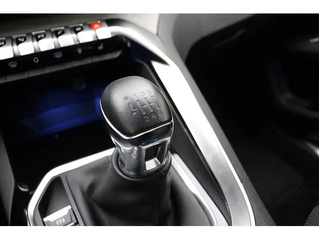 Peugeot 5008 1.2 Turbo GT 2023 Benzine 30