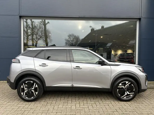 Peugeot 2008 1.2 Turbo 100 PK Allure 2025 Benzine 18