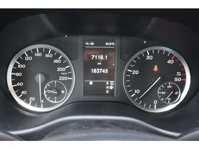 Mercedes-Benz Vito 114 CDI Lang 2017 Diesel 19