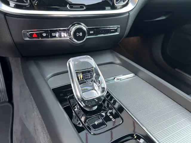 Volvo V60 2.0 B3 Plus Dark 2022 Hybride Benzine 31