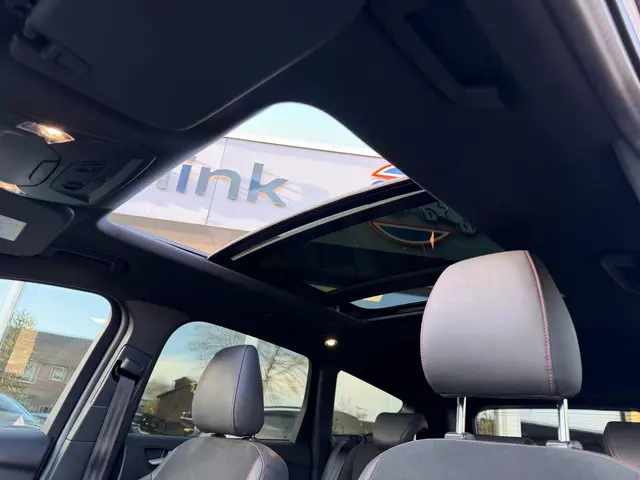 Ford Kuga 1.5 EcoBoost Vignale 2018 Benzine 9