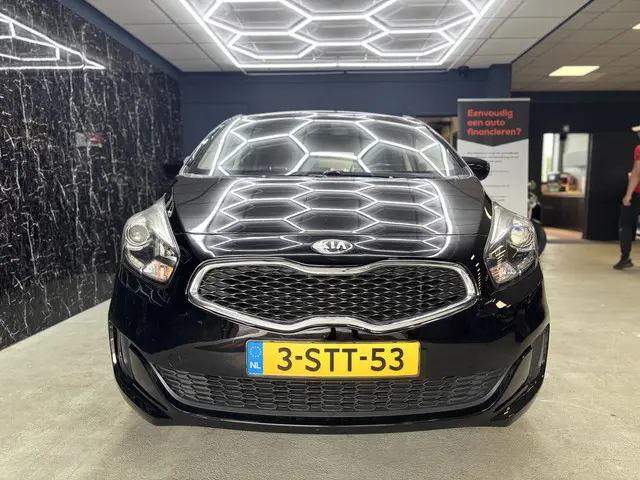 Kia Carens 1.6 GDi ComfortLine 7p 2013 Benzine 2