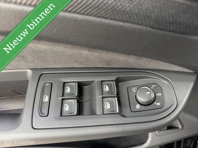 Volkswagen Golf 1.5 eHybrid GTE 2024 Hybride Benzine 27