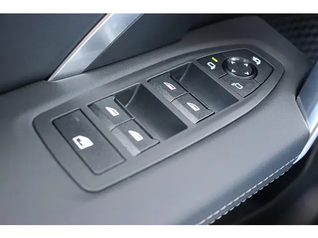 BMW iX1 eDrive20 67 kWh 2025 Elektrisch 32
