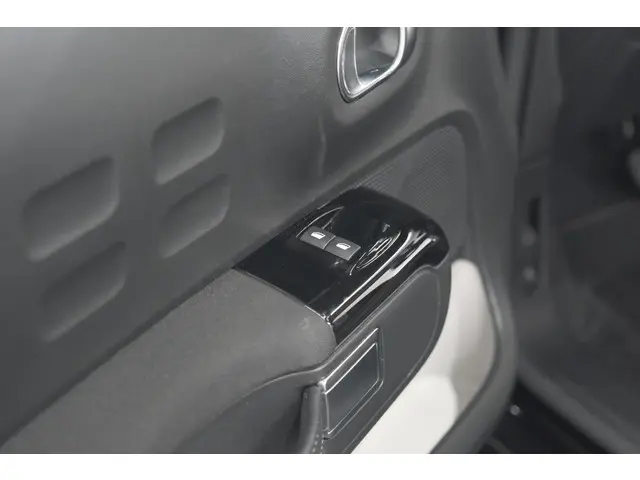 Citroën C3 PureTech 110 EAT6 Max 2024 Benzine 24