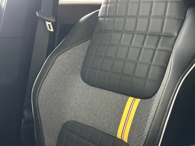 Renault 4 comfort range iconic 52 kWh 2026 Elektrisch 31