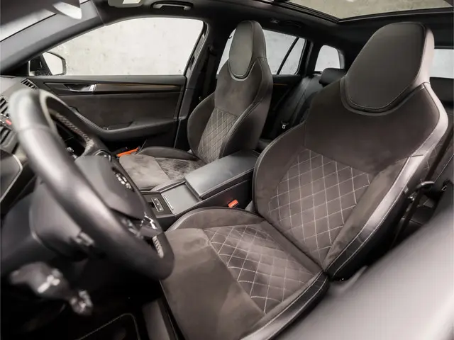 Škoda Superb Combi 1.5 TSI Sportline 2020 Benzine 16