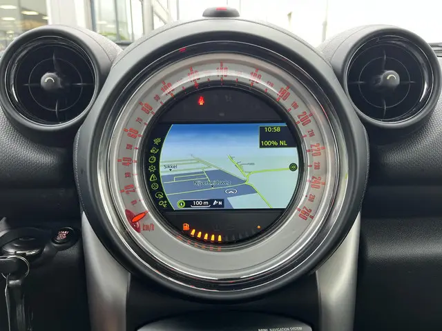 MINI Countryman 1.6 One Knockout Edition 2014 Benzine 8