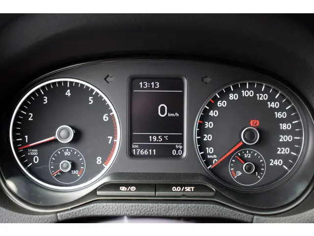 Volkswagen Polo 1.4 TSi 140pk BlueGT 2013 Benzine 37