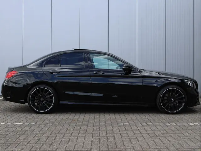 Mercedes-Benz C-Klasse 160 AMG 2020 Benzine 21