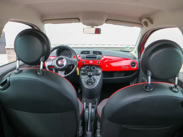 Fiat 500 1.2 Lounge 2015 Benzine 9