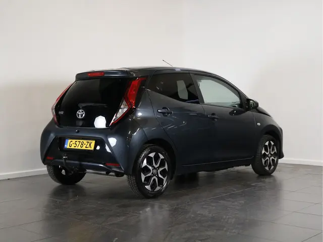 Toyota Aygo 1.0 VVT-i x-joy 2020 Benzine 3