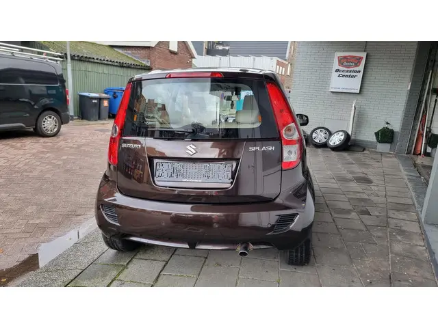 Suzuki Splash 1.2 Comfort vol leer 2013 Benzine 6