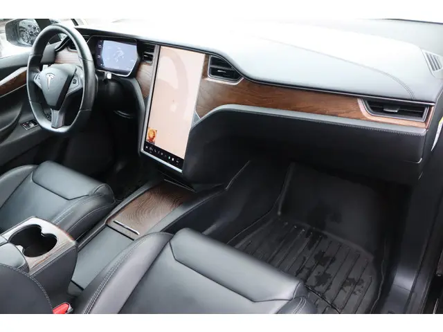 Tesla Model X 100D 6p. 2018 Elektrisch 8