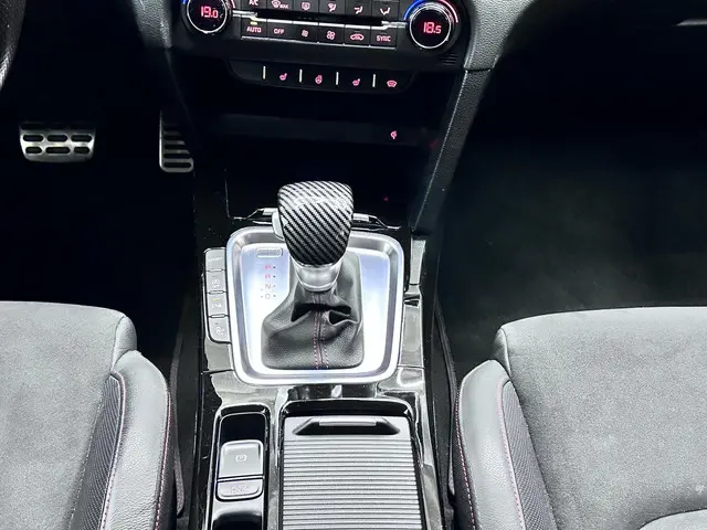 Kia ProCeed 1.6 T-GDI GT Bomvol! 204pk 2019 Benzine 12