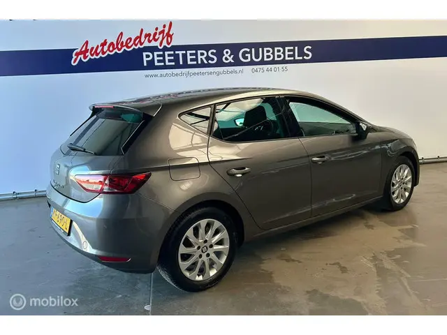 SEAT Leon 1.0 EcoTSI Style Business Intense 2017 Benzine 2