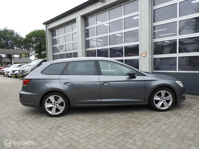 SEAT Leon ST 1.4 TSI FR Led , Panoramadak 2014 Benzine 4