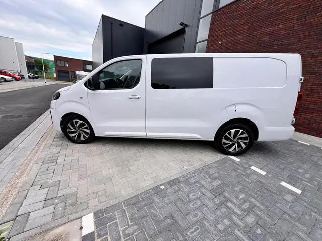 Fiat Scudo 2.0 MultiJet 180 L3 DC 2023 Diesel 8