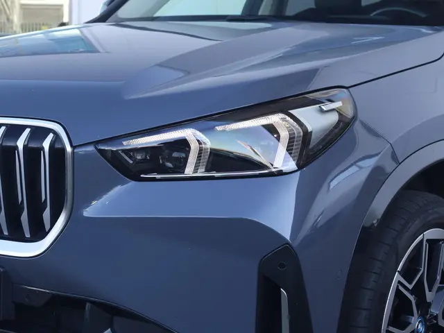 BMW X1 xDrive30e 2022 Hybride Benzine 6