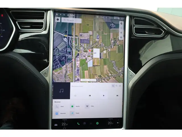 Tesla Model S 75D Base - AWD - Panorama 2018 Elektrisch 20