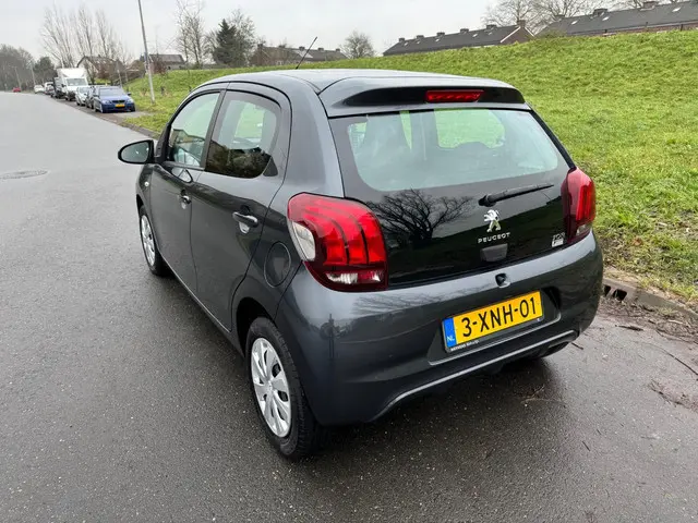 Peugeot 108 3