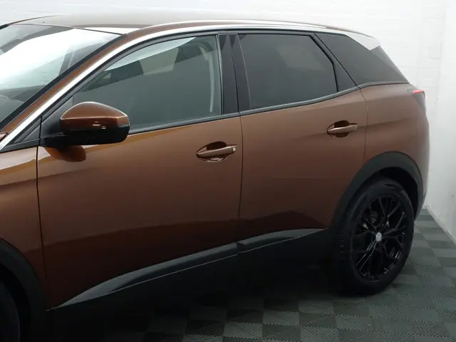 Peugeot 3008 1.2 PureTech GT Premium- 2020 Benzine 30