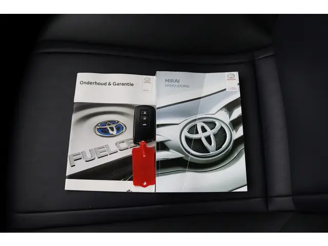 Toyota Mirai FCV Executive 2016 Waterstof 11