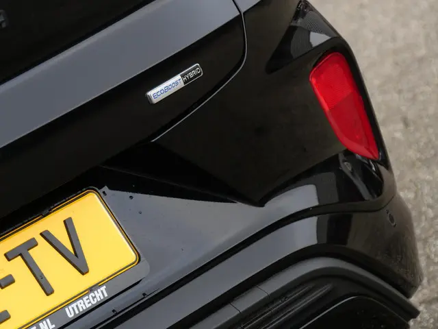 Ford Puma 1.0 HYBRID ST-LINE/ WINTER PACK/ 2022 Benzine 27