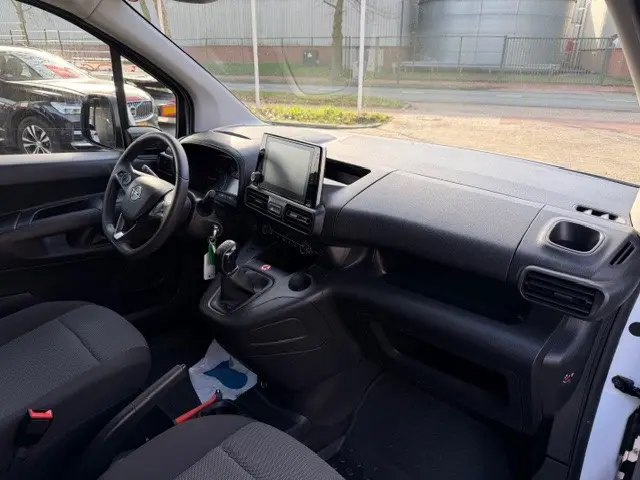 Opel Combo 1.5D L2H1 Edition 2021 Diesel 11