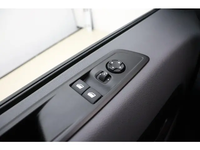 Opel Vivaro 2.0 CDTI L3H1 Innovation 2022 Diesel 17
