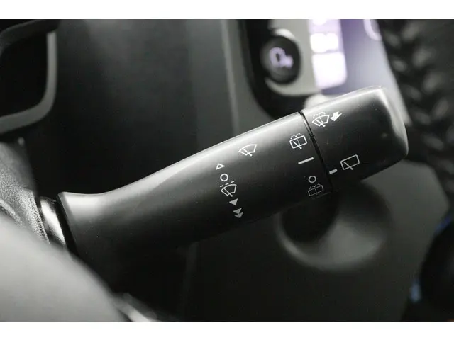 Toyota Aygo 1.0 VVT-i x-play 2022 Benzine 31