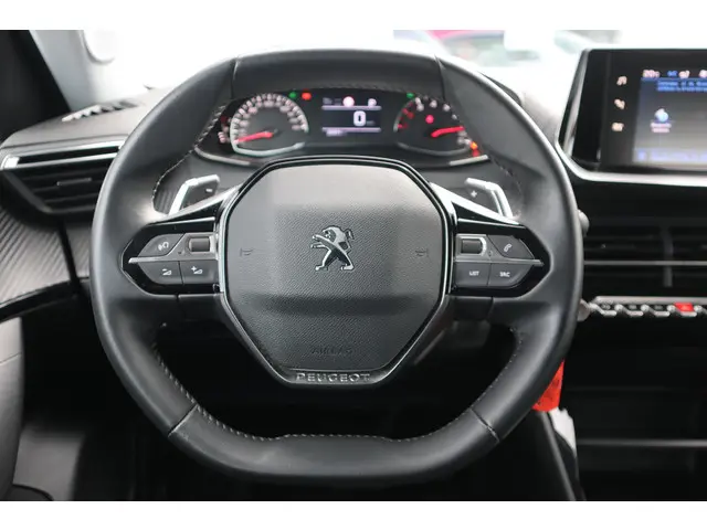 Peugeot 2008 1.2 PT ACTIVE PACK 130PK 2021 Benzine 25