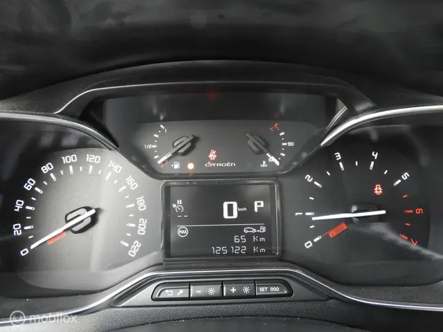Citroën C3 1.2 PureTech S&S Shine 2017 Benzine 27