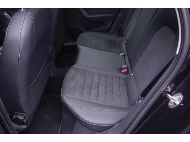 SEAT Arona 1.0 TSI Style Ambition 2021 Benzine 34