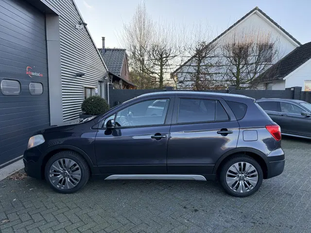 Suzuki S-Cross SX4 1.6 Exclusive 2015 Benzine 7