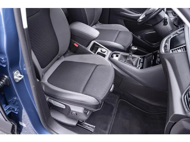 Opel Grandland X 1.2 Turbo Innovation 2018 Benzine 37