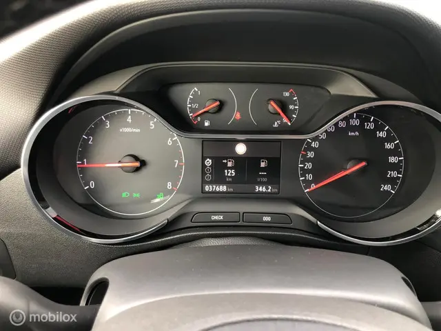 Opel Crossland 1.2 Turbo Elegance 2024 Benzine 11