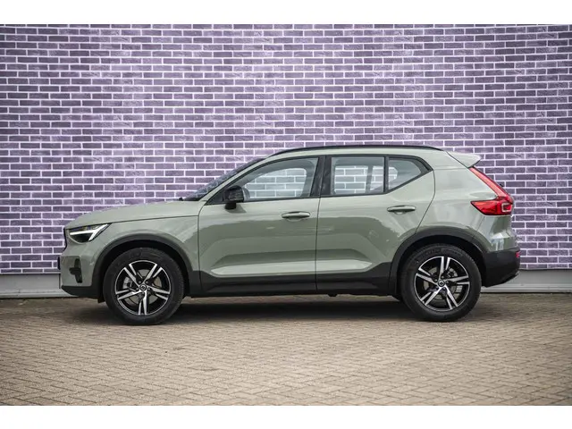 Volvo XC40 2.0 B4 Plus Dark 2025 Benzine 4