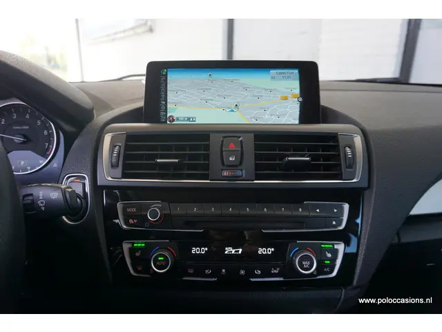 BMW 1 Serie 118i 2015 Benzine 10