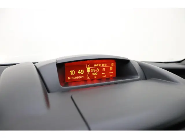 Peugeot Partner 120 1.6 BlueHDi 100 L1 Pro 2018 Diesel 20