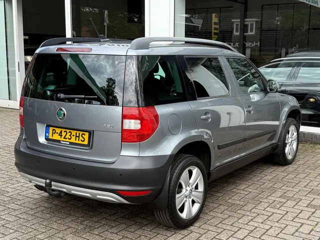 Škoda Yeti 1.2 TSI Elegance DSG 2013 Benzine 26