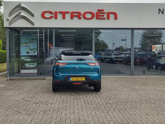 DS DS 3 Crossback 1.2 PureTech Montmartre 2022 Benzine 5
