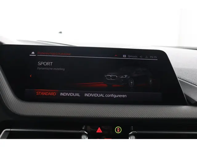 BMW 1 Serie 118i Executive Edition 2021 Benzine 47