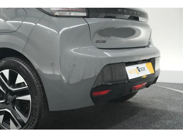 Peugeot 208 PureTech 100 Allure 2024 Benzine 24