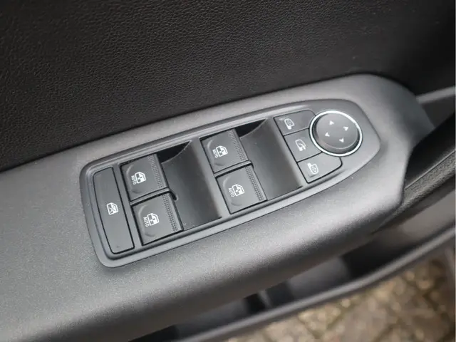 Renault Captur 1.0 TCe 90 2023 Benzine 16