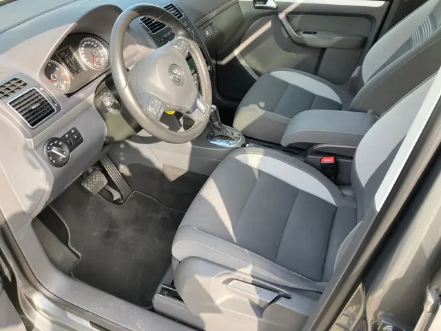 Volkswagen Touran 1.4 TSI Comfortline 2013 Benzine 12