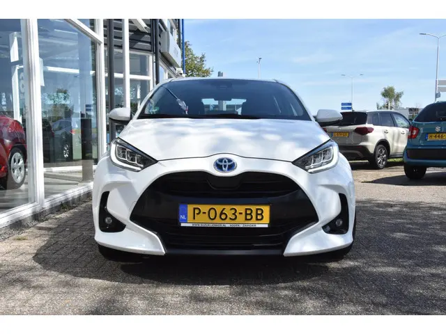 Toyota Yaris 1.5 Hybrid automaat 2022 Hybride Benzine 4