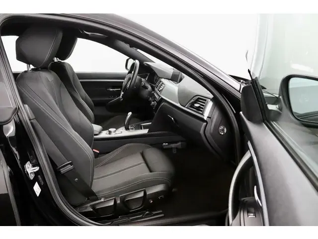 BMW 4 Serie Gran Coupé 418i Business 2018 Benzine 13