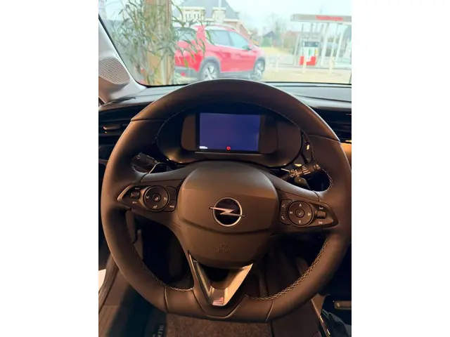 Opel Corsa 1.2 Level 2 2024 Benzine 15