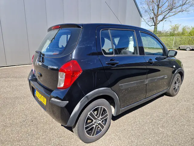 Suzuki Celerio 1.0 Exclusive 2015 Benzine 4